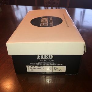 Brand new in box. Bridal shoes. Size 9.